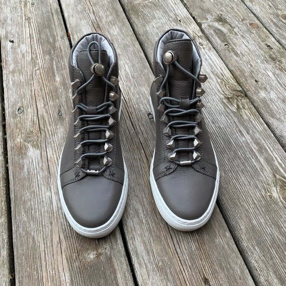 Brand New in Box Premium Leather Sneakers 37 - Picture 2 of 3